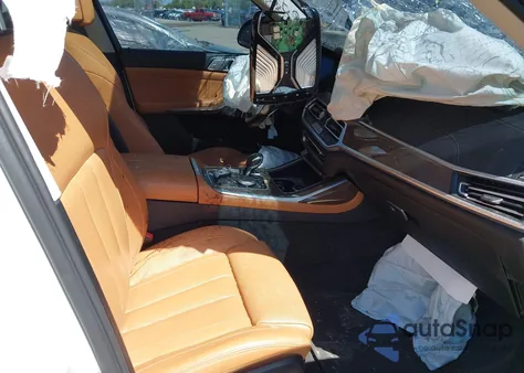 2020 BMW X7 xDrive40I z USA, uszkodzony, nr VIN 5UXCW2C00L9B66121